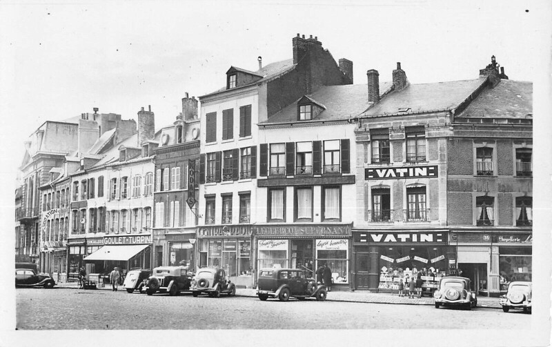 Carte postale ancienne Avesnes La Place à Esnes