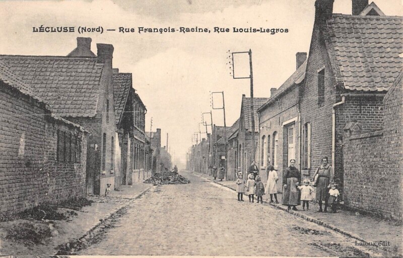 Carte postale ancienne Lecluse Rue Francois Racine Rue Louis Legros