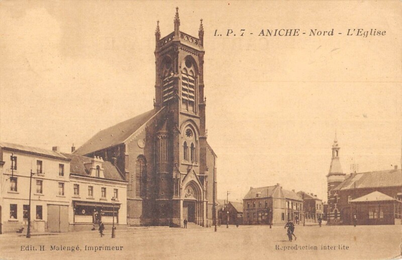 Carte postale ancienne Aniche Eglise à Aniche