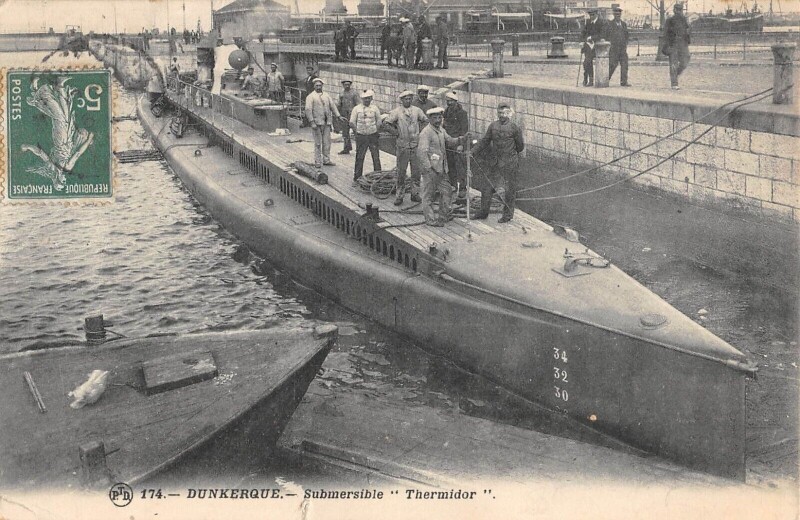 Carte postale ancienne Dunkerque Submersible Thermidor à Dunkerque