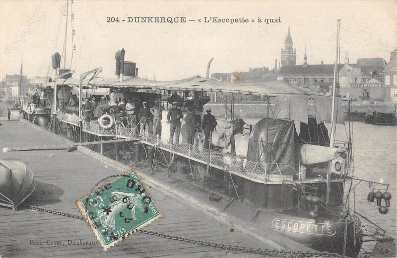 Carte postale ancienne Dunkerque L'Escopette A Quai à Dunkerque