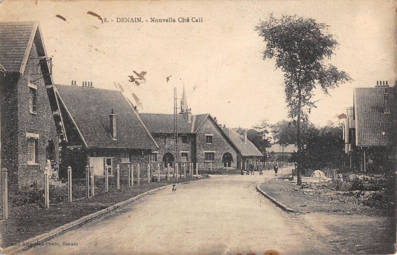Carte postale ancienne Denain Nouvelle Cite Cail à Denain