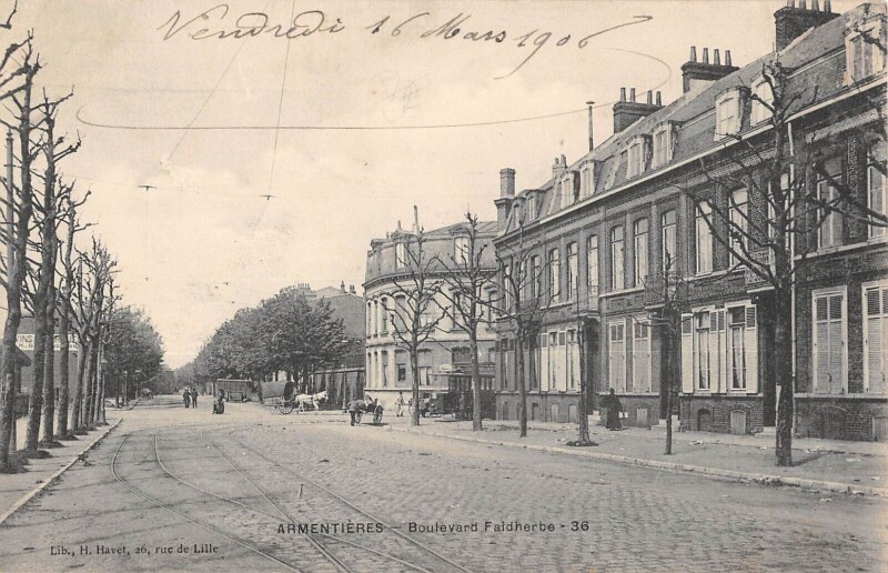 Carte postale ancienne Armentieres Boulevard Faidherbe