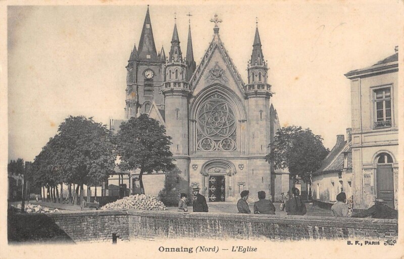 Carte postale ancienne Onnaing Eglise à Onnaing