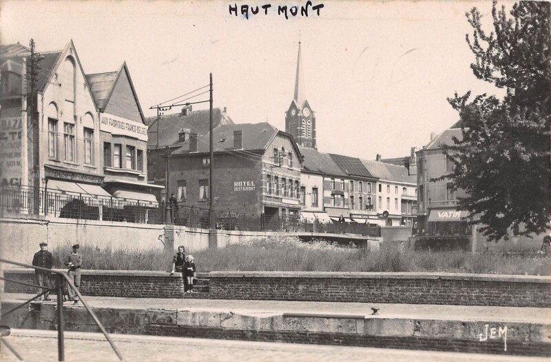 Carte postale ancienne Hautmont Vue Sur Le Centre à Hautmont