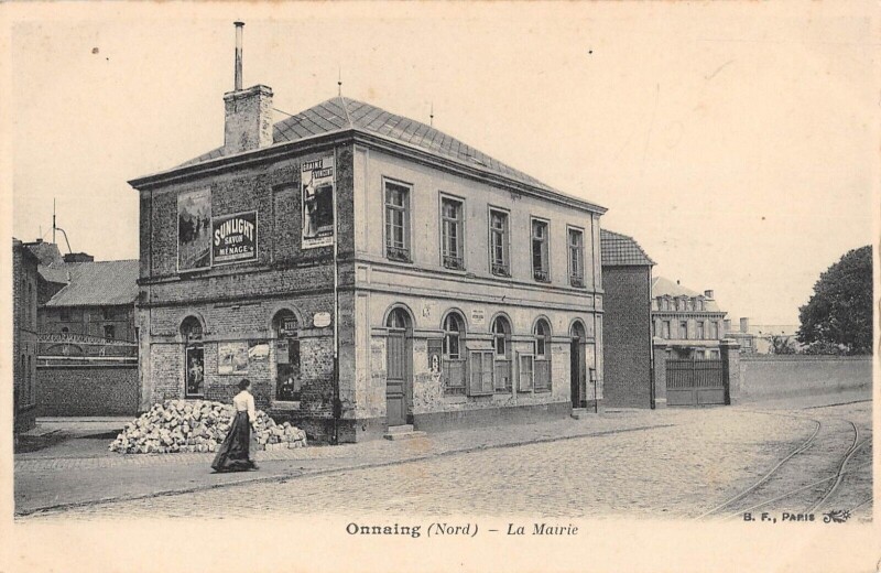 Carte postale ancienne Onnaing La Mairie à Onnaing