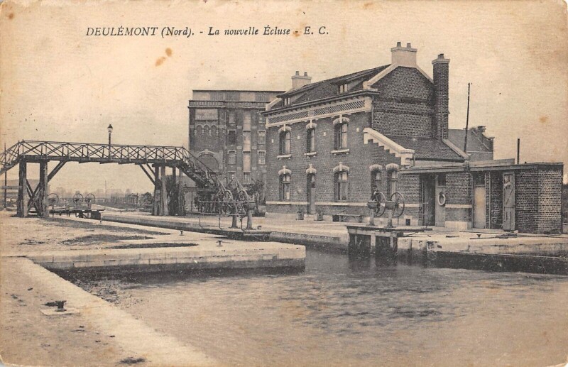 Carte postale ancienne Deulemont La Nouvelle Ecluse