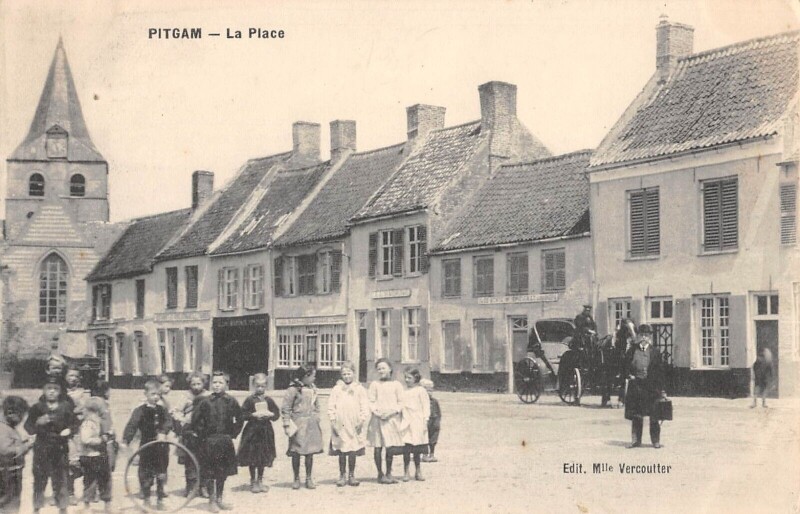 Carte postale ancienne Pitgam La Place à Pitgam