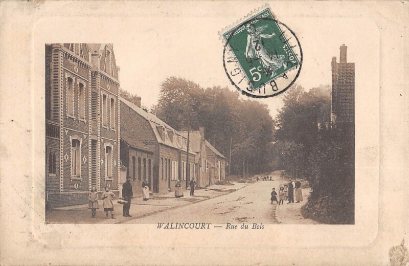 Carte postale ancienne Walincourt Rue Du Bois