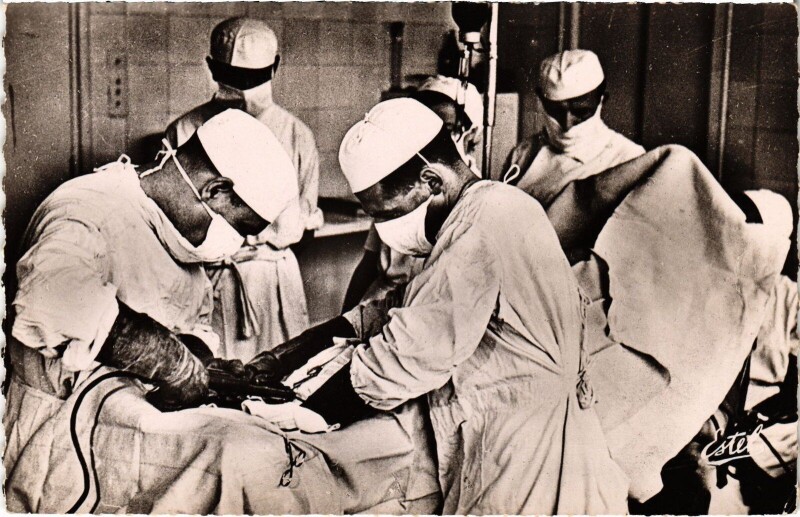 Carte postale ancienne Hopital Militaire Percy-Clamart Salle d'Opération à Clamart