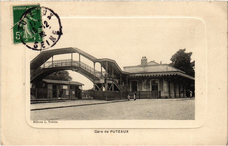 Carte postale ancienne Puteaux La Gare Railway Station à Puteaux
