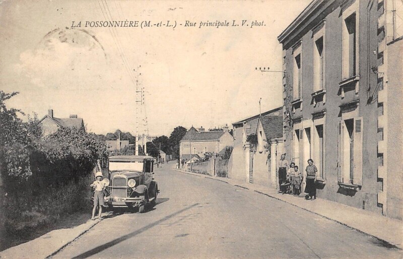 Carte postale ancienne La Poissonniere Rue Principale
