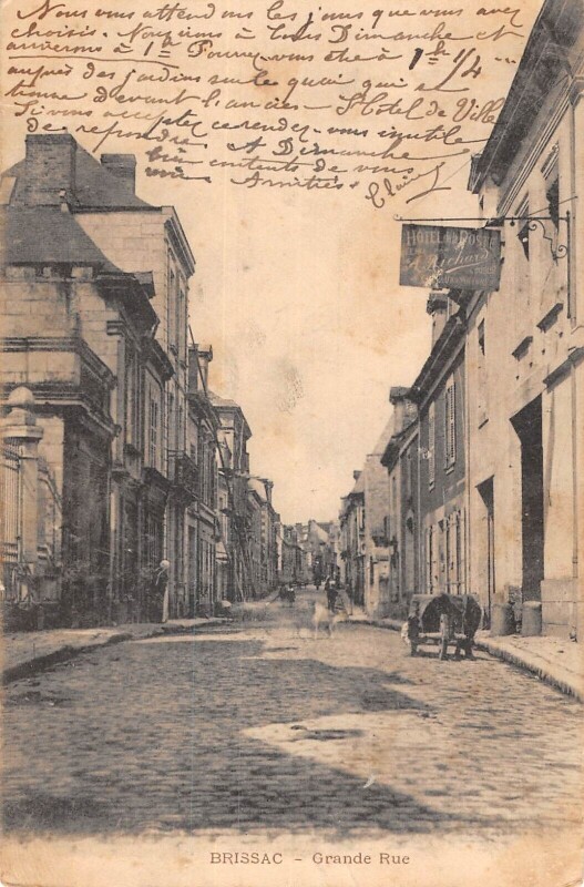 Carte postale ancienne Brissac Grande Rue