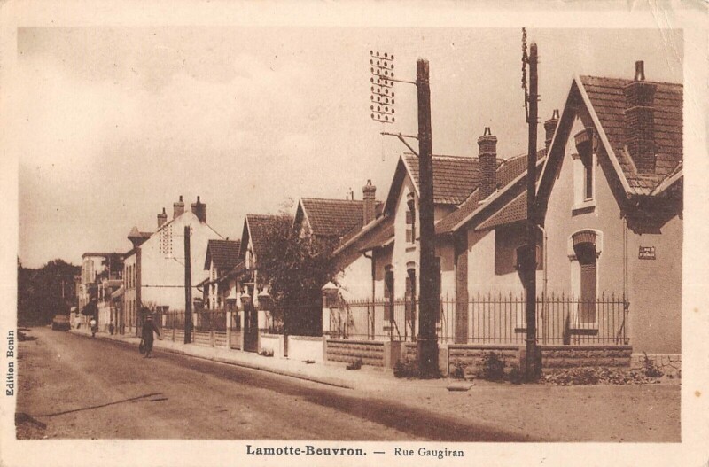 Carte postale ancienne Lamotte Beuvron Rue Gaugiran à Lamotte-Beuvron