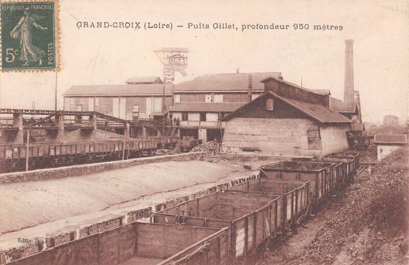 Carte postale ancienne Grand Croix Puits Gillet