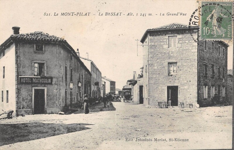 Carte postale ancienne Le Bessat La Grand Rue au Bessat