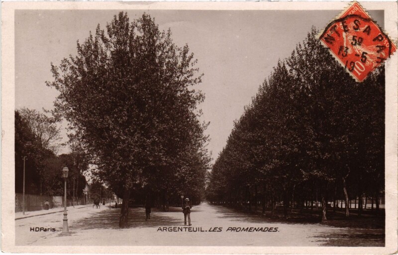 Carte postale ancienne Argenteuil Les Promenades France à Argenteuil