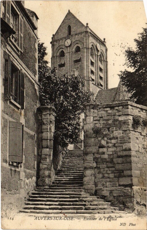 Carte postale ancienne Auvers sur Oise Escalier de l'Eglise France à Auvers-sur-Oise