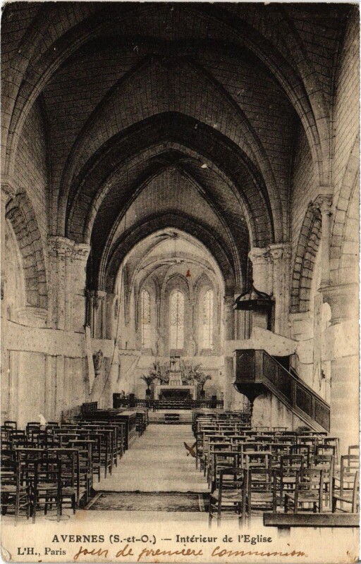 Carte postale ancienne Avernes Interieur de l'Eglise France à Avernes