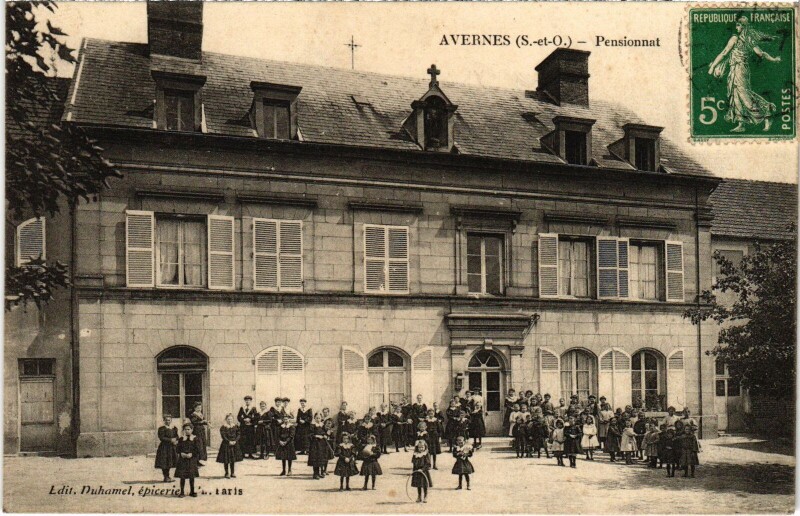 Carte postale ancienne Avernes Pensionnat France à Avernes