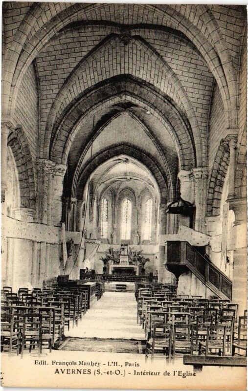 Carte postale ancienne Avernes Interieur de l'Eglise France à Avernes