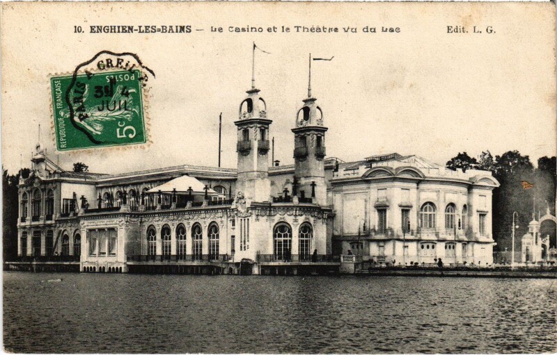 Carte postale ancienne Enghien les Bains Le Casino et le Theatre vu du Lac France à Enghien-les-Bains