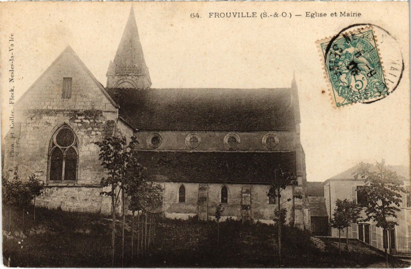Carte postale ancienne Frouville Eglise et Mairie France à Frouville