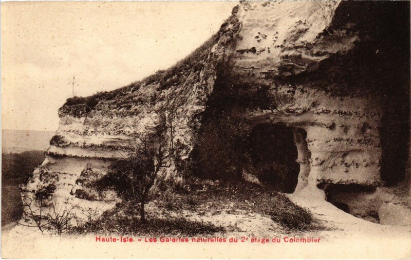 Carte postale ancienne Haute-Isle Les Galeries naturelles France à Haute-Isle