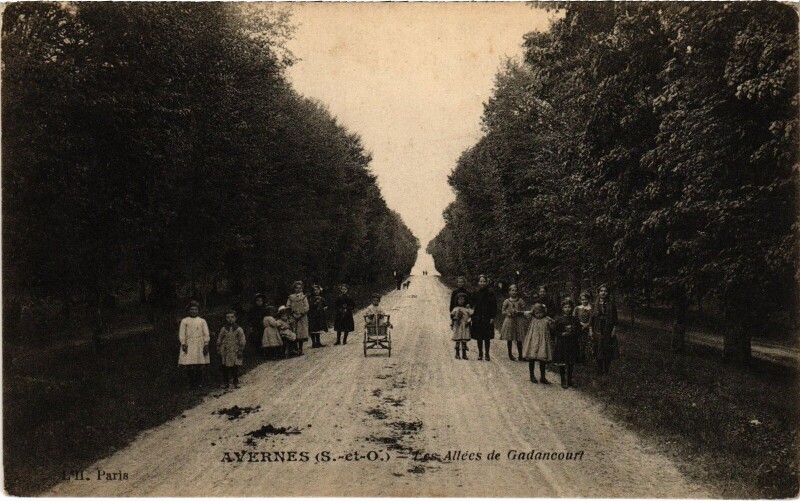 Carte postale ancienne Avernes Les Allees de Gadancourt France à Avernes