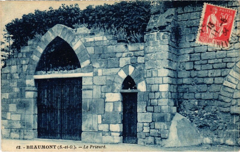 Carte postale ancienne Beaumont s Oise Le Prieure France
