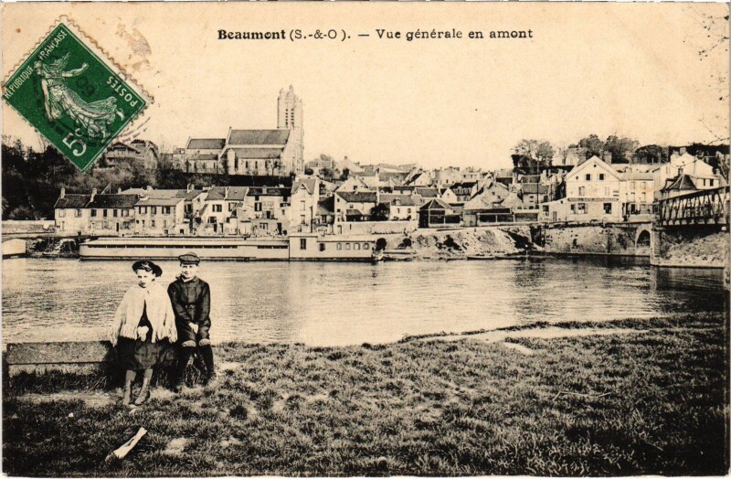 Carte postale ancienne Beaumont s Oise Vue Generale en amont France