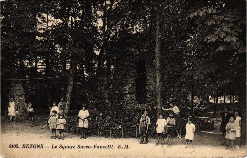 Carte postale ancienne Bezons Le Square Sacco-Vanzetti France à Bezons