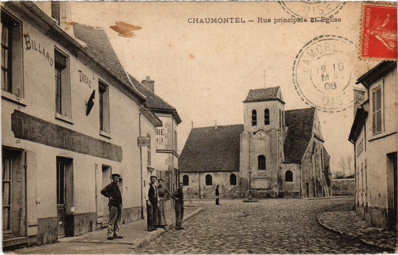 Carte postale ancienne Chaumontel Rue principale et Eglise France à Chaumontel