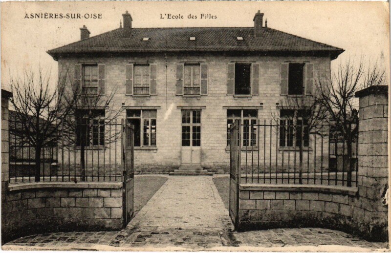 Carte postale ancienne Asnieres s Oise L'Ecole des Filles France