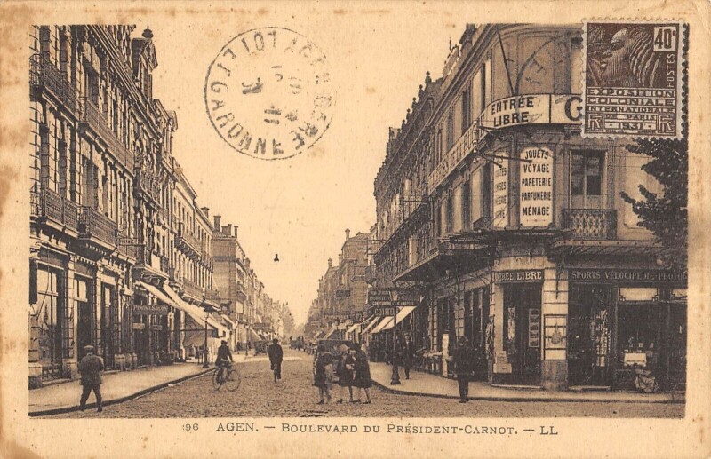 Carte postale ancienne Agen Boulevard President Carnot