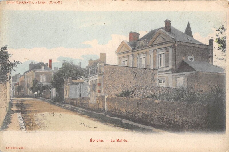 Carte postale ancienne Etriche La Mairie