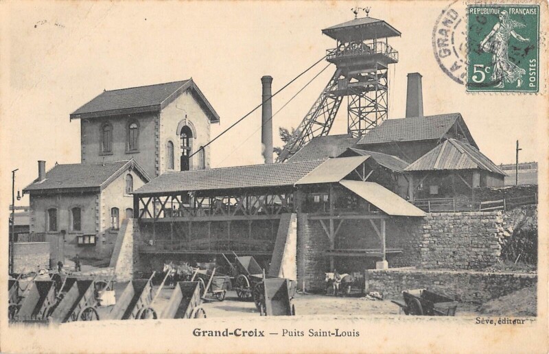 Carte postale ancienne Grand Croix Puits Saint Louis
