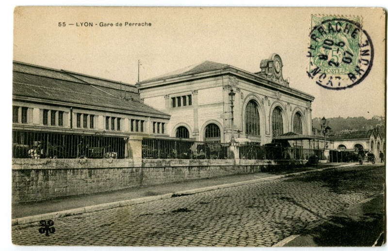 Carte postale ancienne Rhône Lyon Gare de Perrache