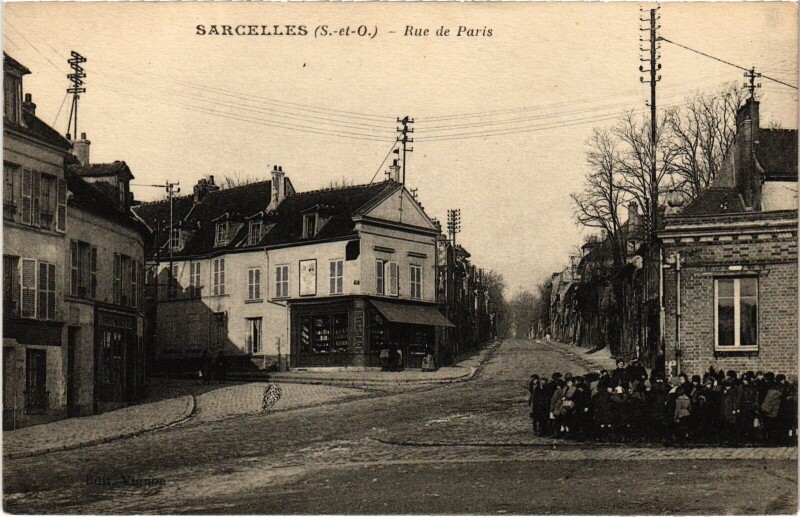Carte postale ancienne Sarcelles Rue de Paris France à Sarcelles
