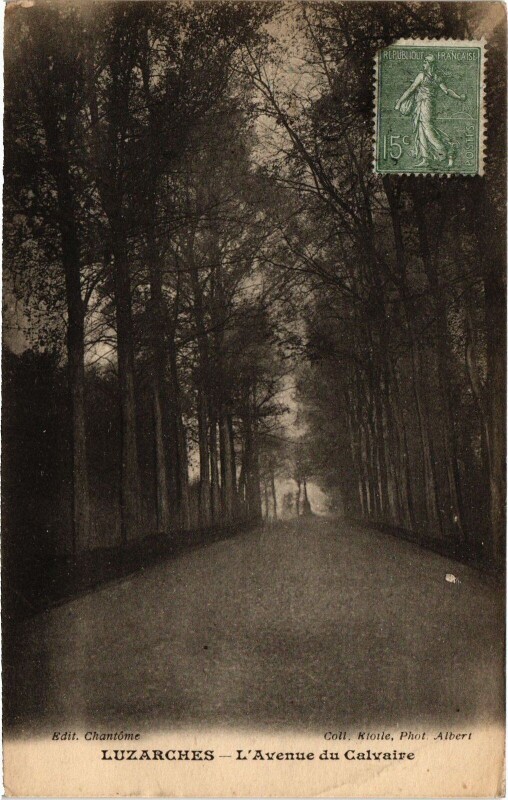 Carte postale ancienne Luzarches L'Avenue du Calvaire France à Luzarches