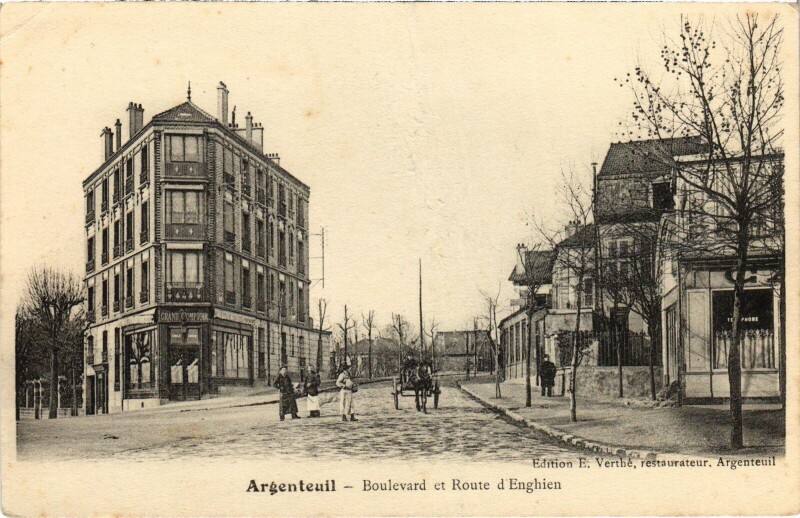 Carte postale ancienne Argenteuil Boulevard et Route d'Enghien France à Argenteuil