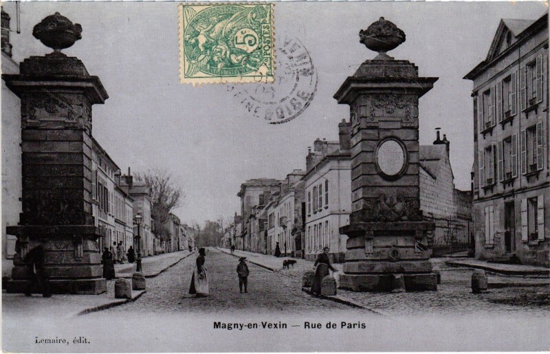 Carte postale ancienne Magny en Vexin Rue de Paris France à Magny-en-Vexin