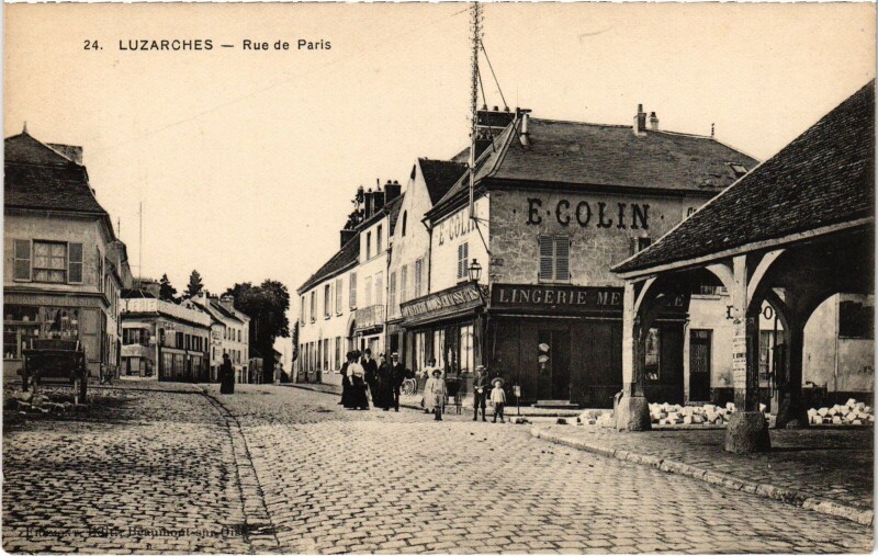 Carte postale ancienne Luzarches Rue de Paris France à Luzarches