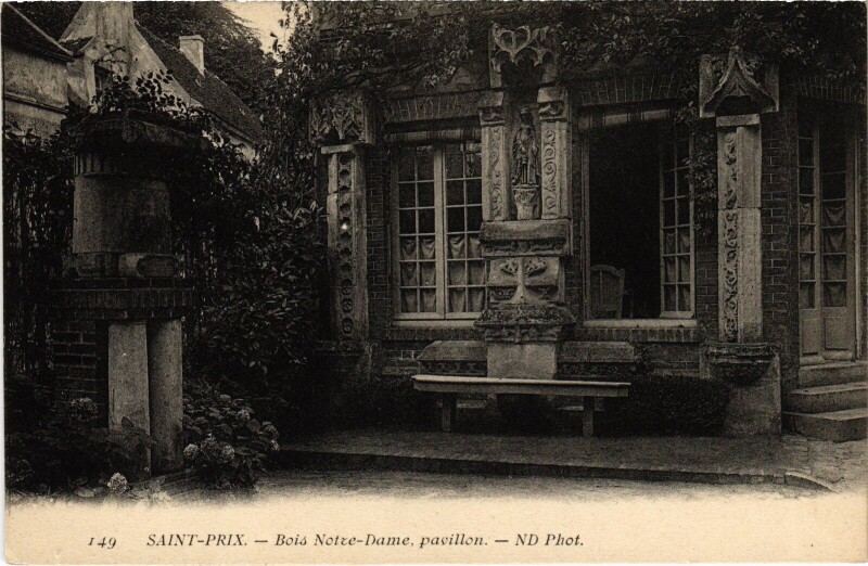 Carte postale ancienne Saint-Prix Bois Notre-Dame, pavillon France à Saint-Prix