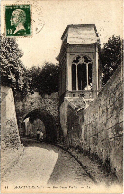 Carte postale ancienne Montmorency Rue Saint-Victor France à Montmorency