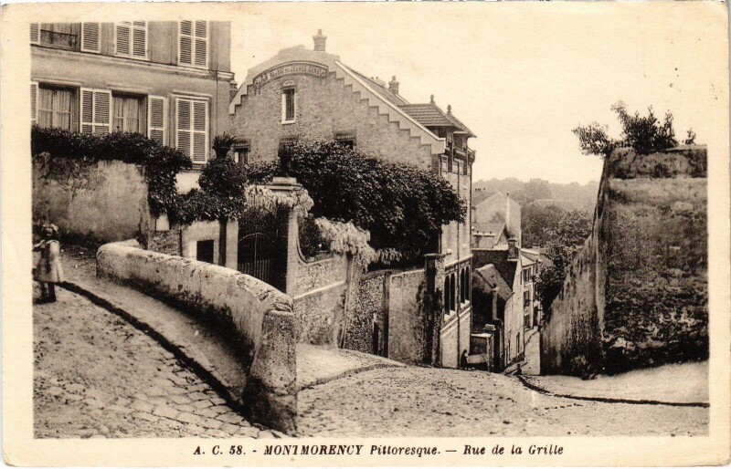 Carte postale ancienne Montmorency Rue de la Grille France à Montmorency