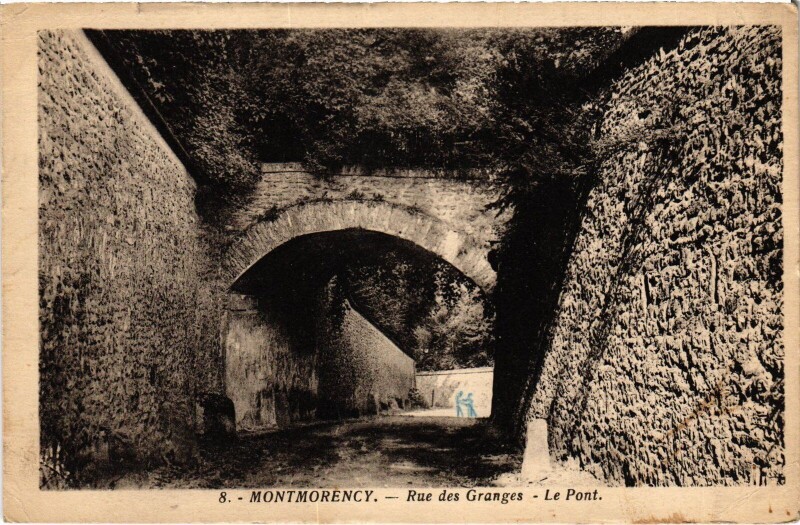 Carte postale ancienne Montmorency Rue des Granges, Le Pont France à Montmorency