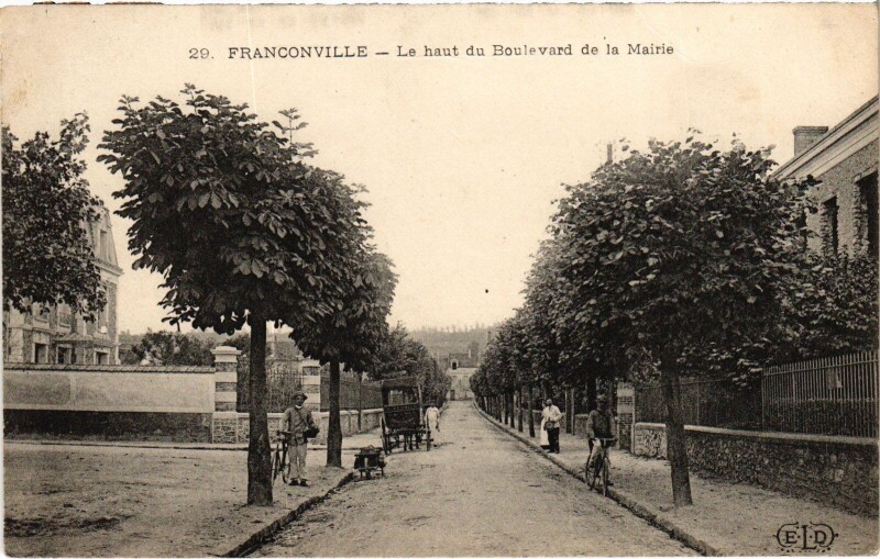 Carte postale ancienne Franconville Le haut du Boulevard de la Mairie France à Franconville