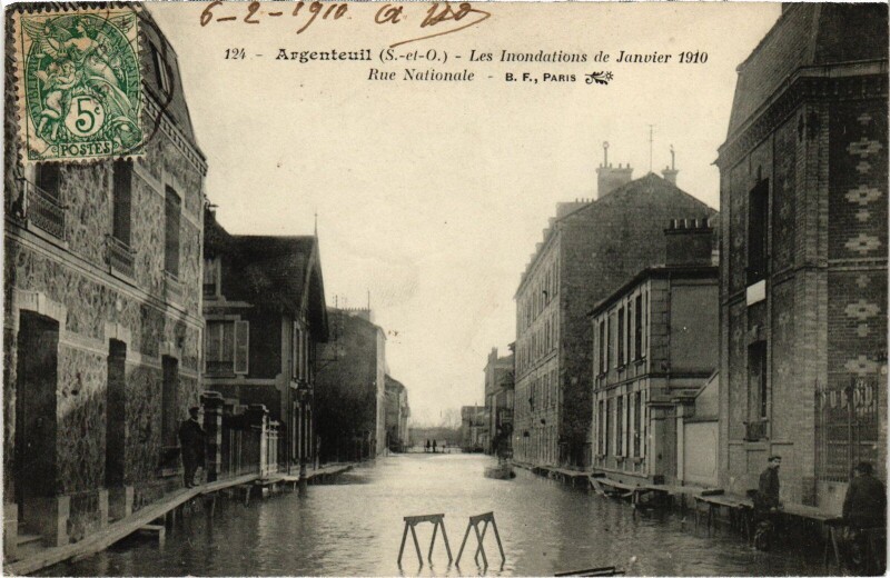 Carte postale ancienne Argenteuil Rue Nationale 1910 janvier France à Argenteuil