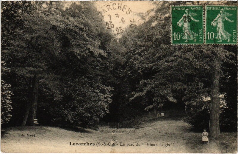 Carte postale ancienne Luzarches Le Parc du Vieux Logis France à Luzarches